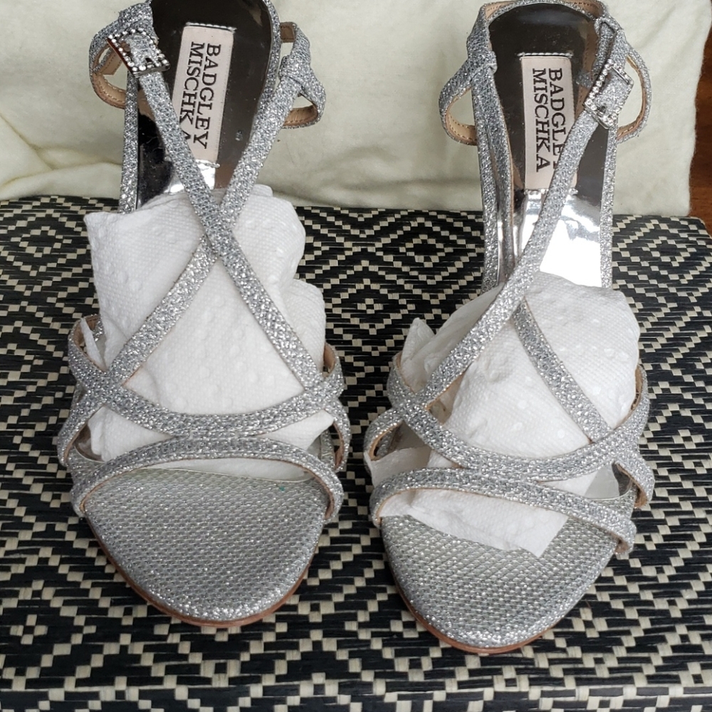 NWT Badgley Mischka sandal heels